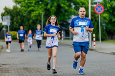 Na pierwszym planie K. Boryczko z córką Emilką,