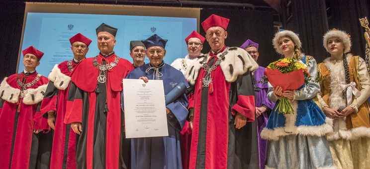 [FOTO] Ks. prof. Michał Heller doktorem honoris causa Politechniki Rzeszowskiej